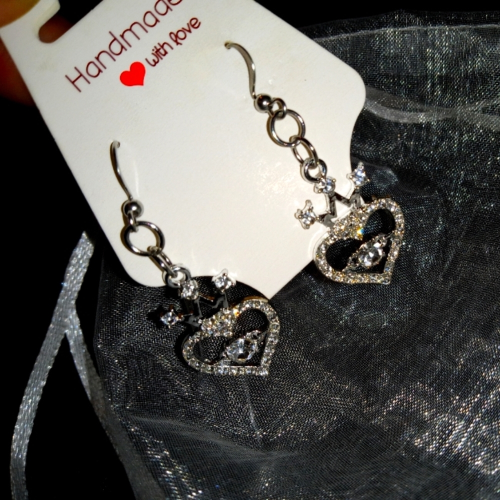 Handcrafted shiny great earrings! ❤️🪄🪩